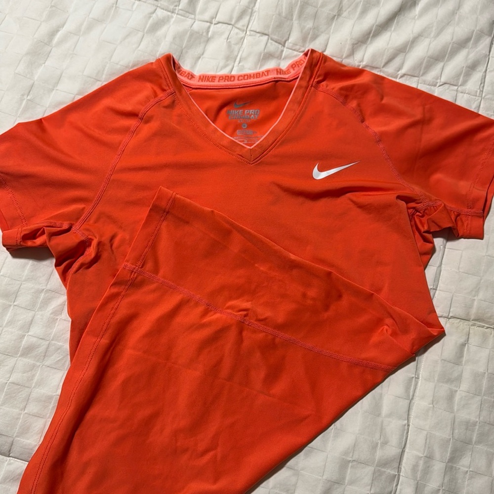 Nike Fitted Tee